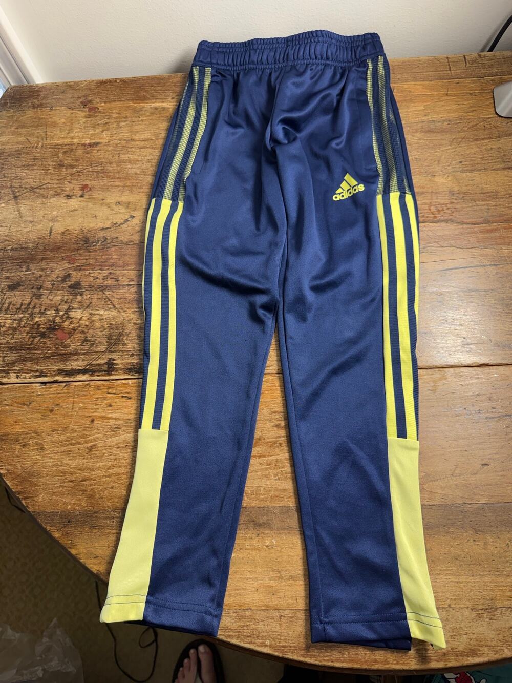 Adidas Boys pants size 7/8